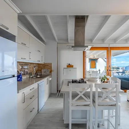 Fabulous 2 Bedroom Flat With Amazing View In Yalikavak Bodrum