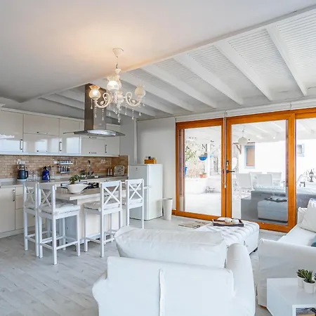 Apartment Fabulous 2 Bedroom Flat With Amazing View In Yalikavak