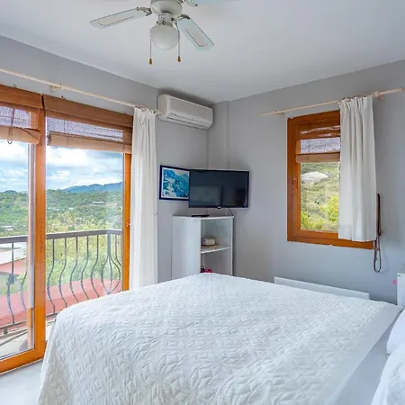 Apartment Fabulous 2 Bedroom Flat With Amazing View In Yalikavak