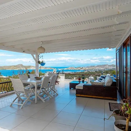 Fabulous 2 BR Flat With Amazing View in Yalıkavak Bodrum