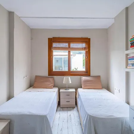 Fabulous 2 BR Flat With Amazing View in Yalıkavak *
